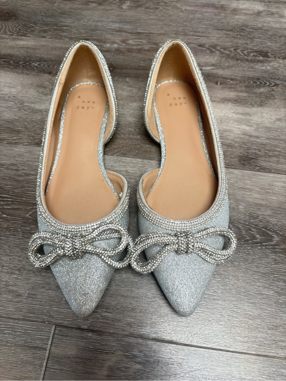 a new day Juliette Crystal Bow Silver Glitter Pointed Toe Bow Ballet Flats 6.5